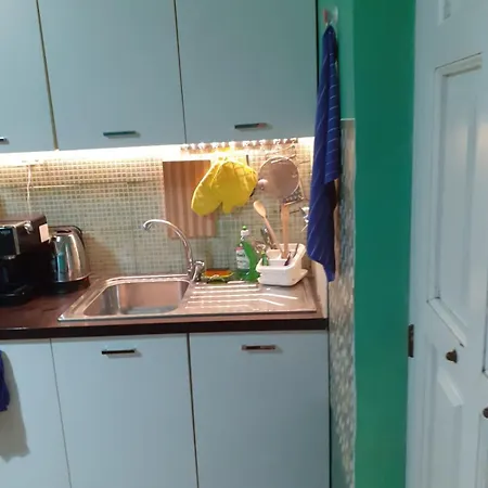 In Little Villa, Comforts *