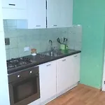 In Little Villa, Comforts * רומא